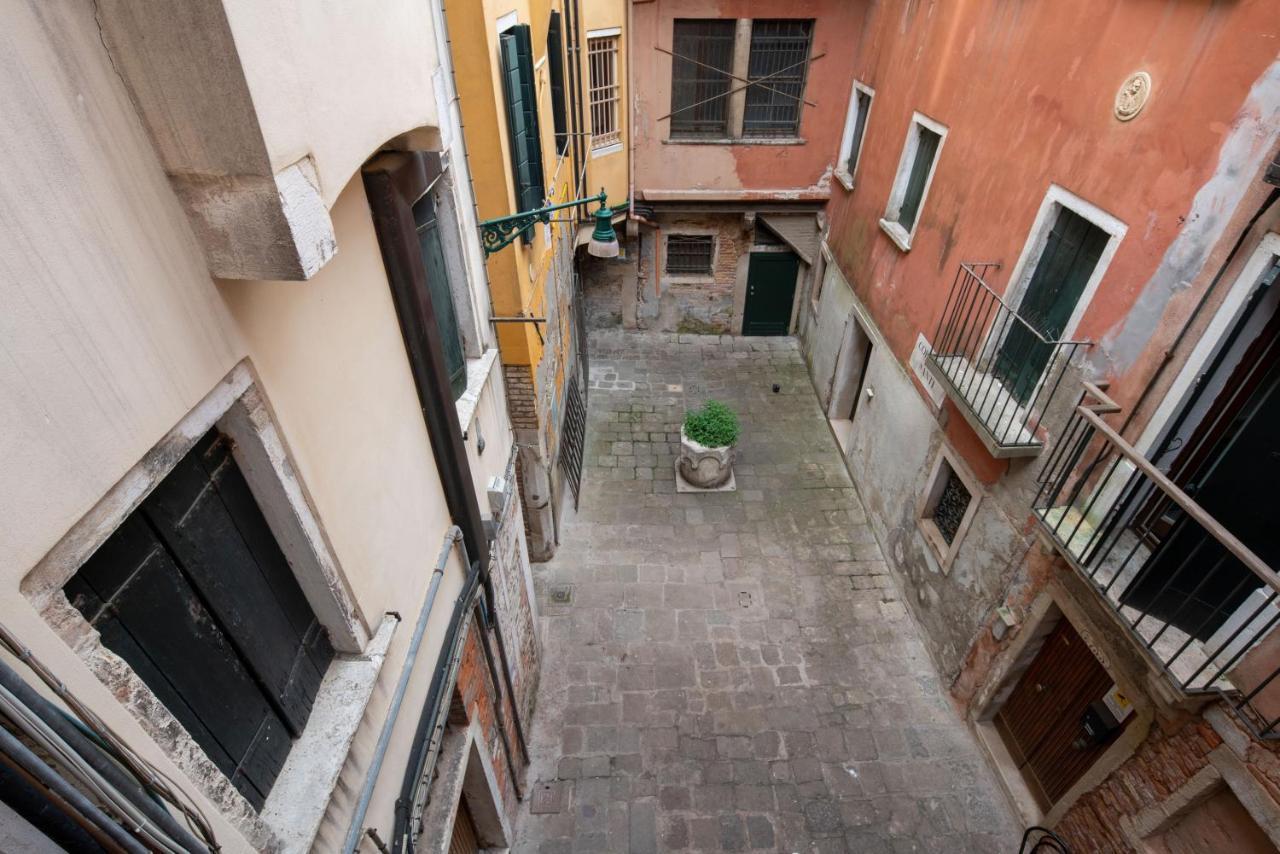 Ve.N.I.Ce. Cera Ca' De La Mandola Apartment Venice Luaran gambar